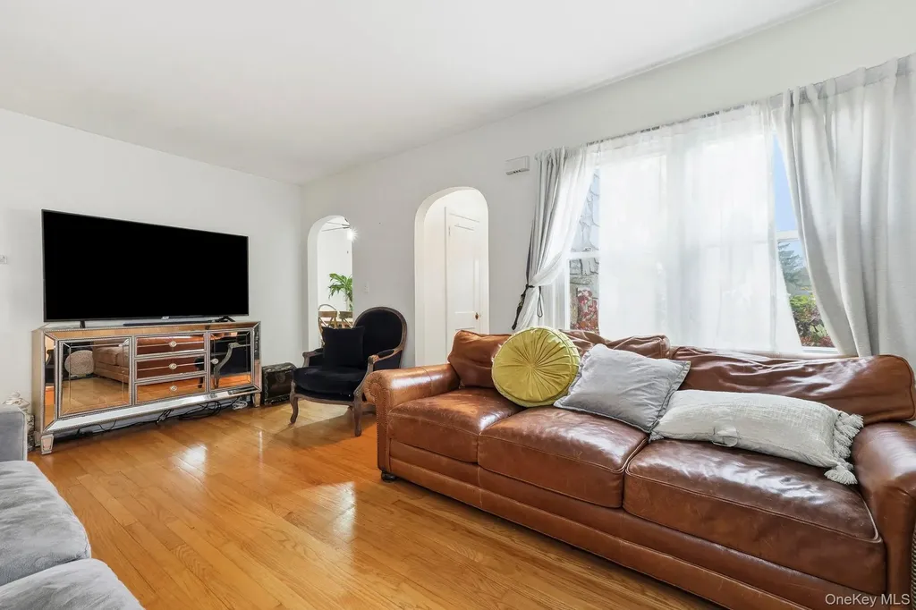 46 Mitchell Avenue Poughkeepsie NY 12603