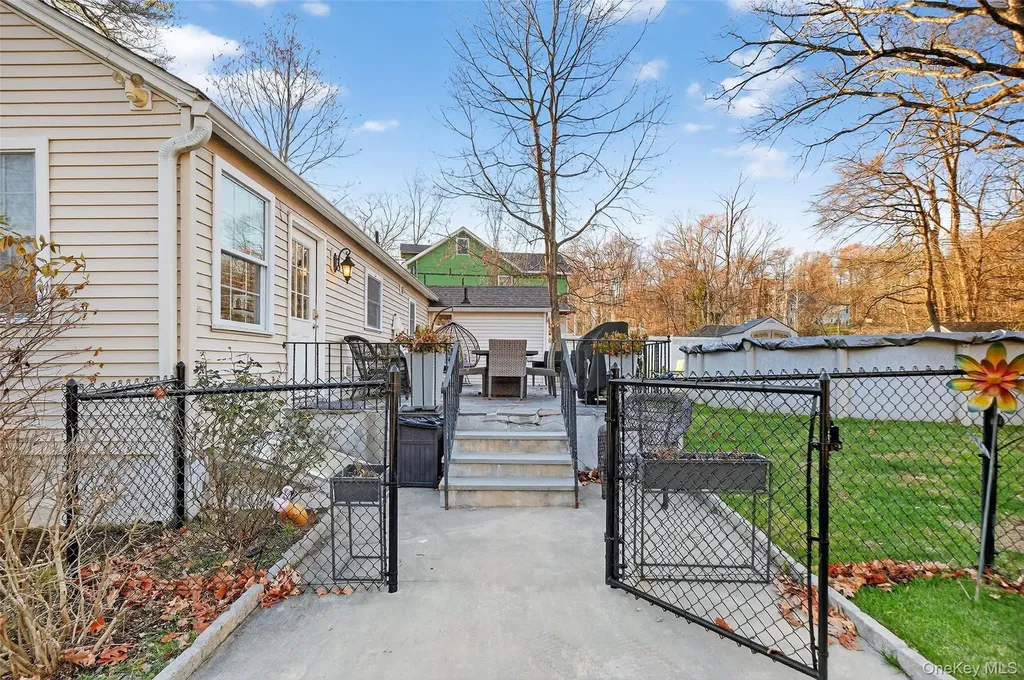 550 Beach Road Mahopac NY 10541
