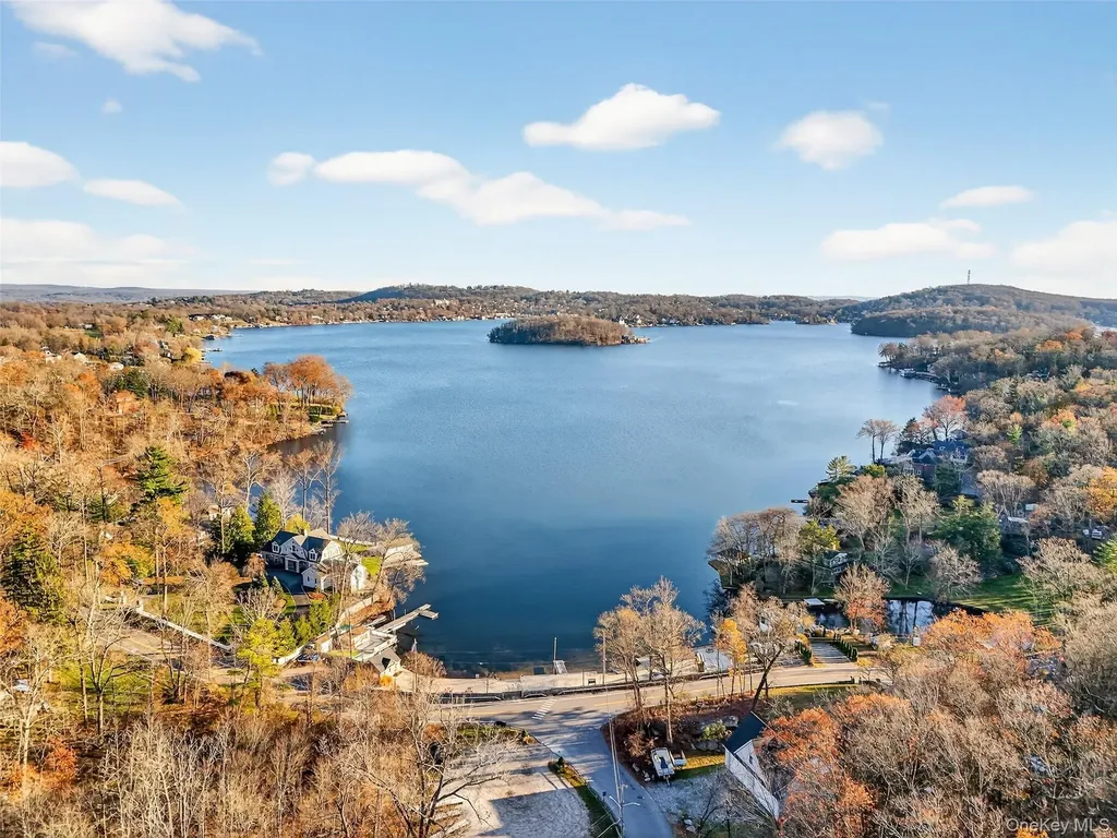550 Beach Road Mahopac NY 10541