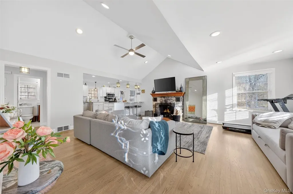 550 Beach Road Mahopac NY 10541