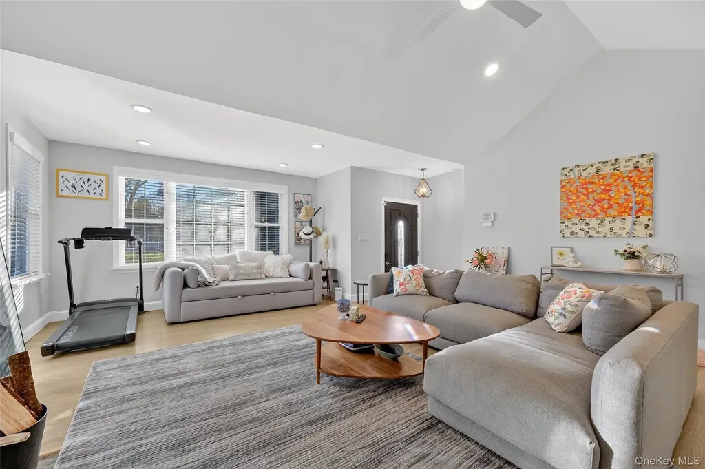 550 Beach Road Mahopac NY 10541