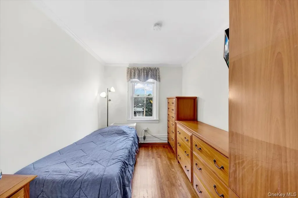 2529 Westervelt Avenue Bronx NY 10469