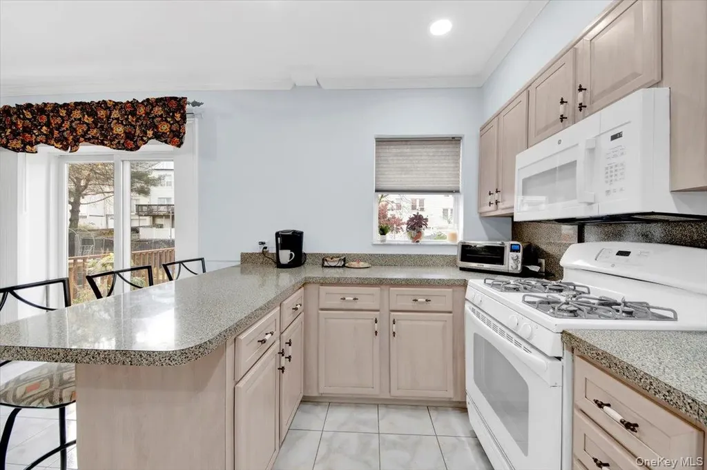 2529 Westervelt Avenue Bronx NY 10469