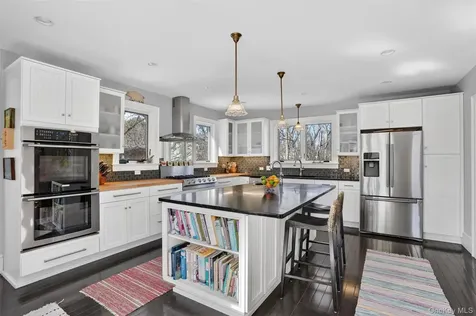 6455 Montgomery Street Rhinebeck NY 12572