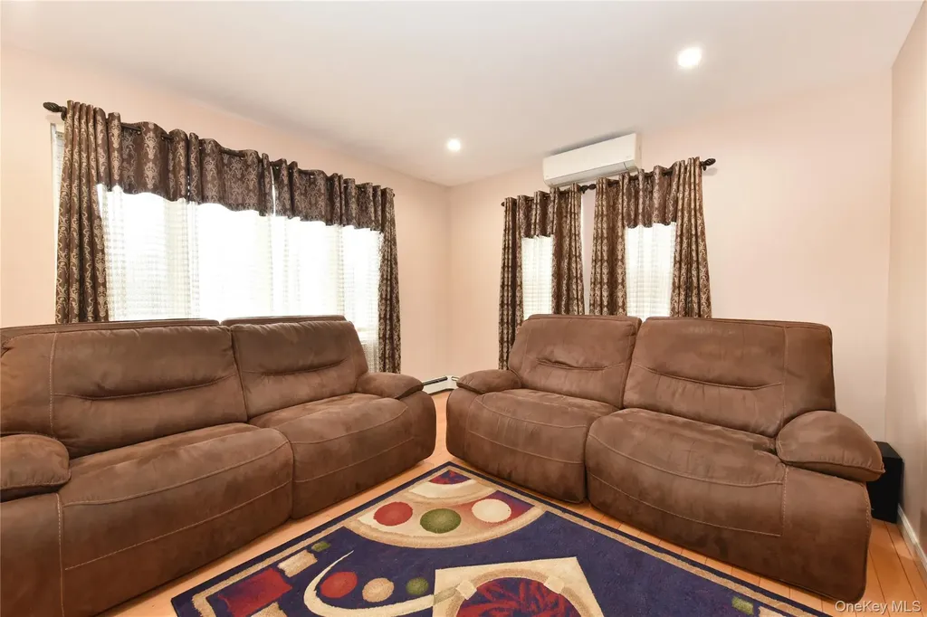 113 Stewart Avenue Hempstead NY 11550