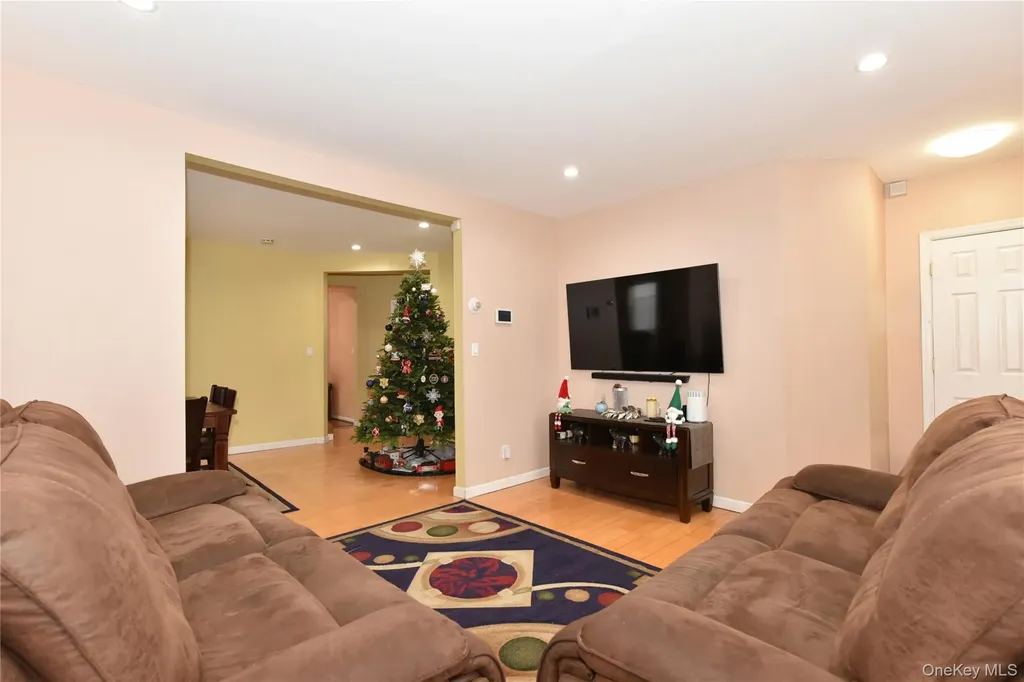 113 Stewart Avenue Hempstead NY 11550