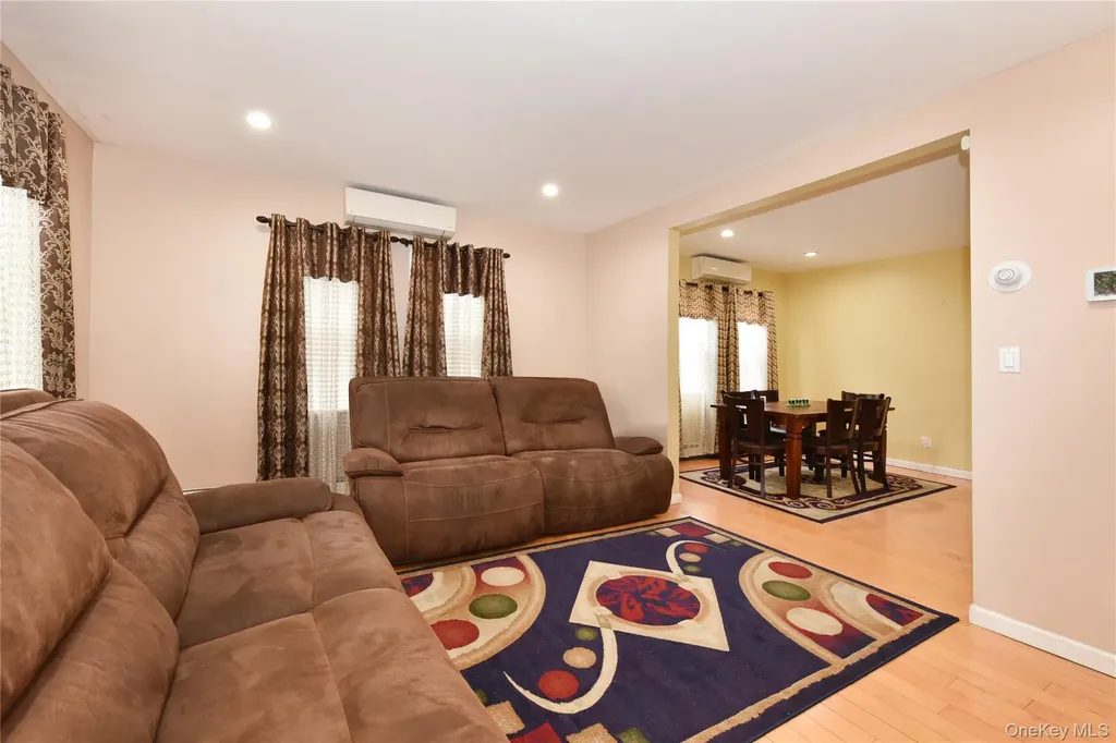 113 Stewart Avenue Hempstead NY 11550