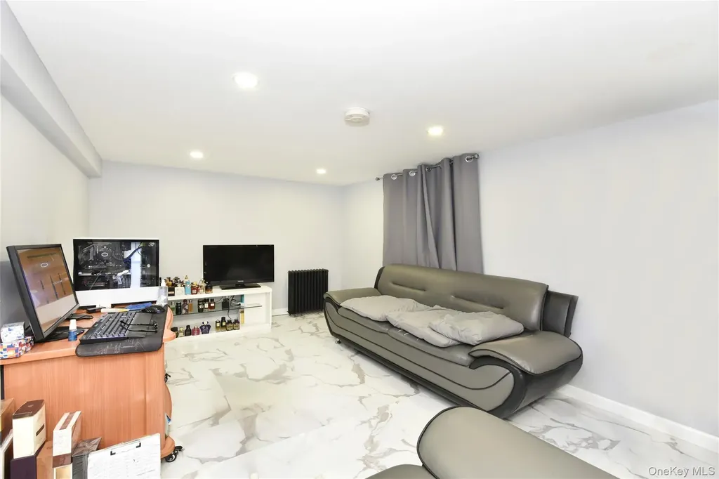 113 Stewart Avenue Hempstead NY 11550