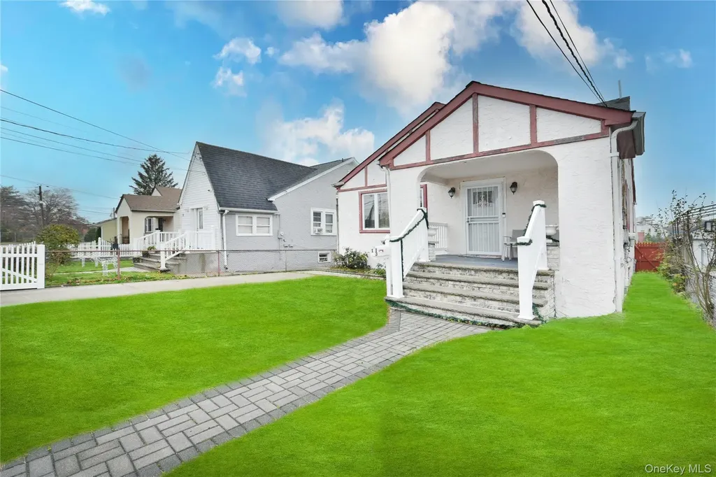 113 Stewart Avenue Hempstead NY 11550