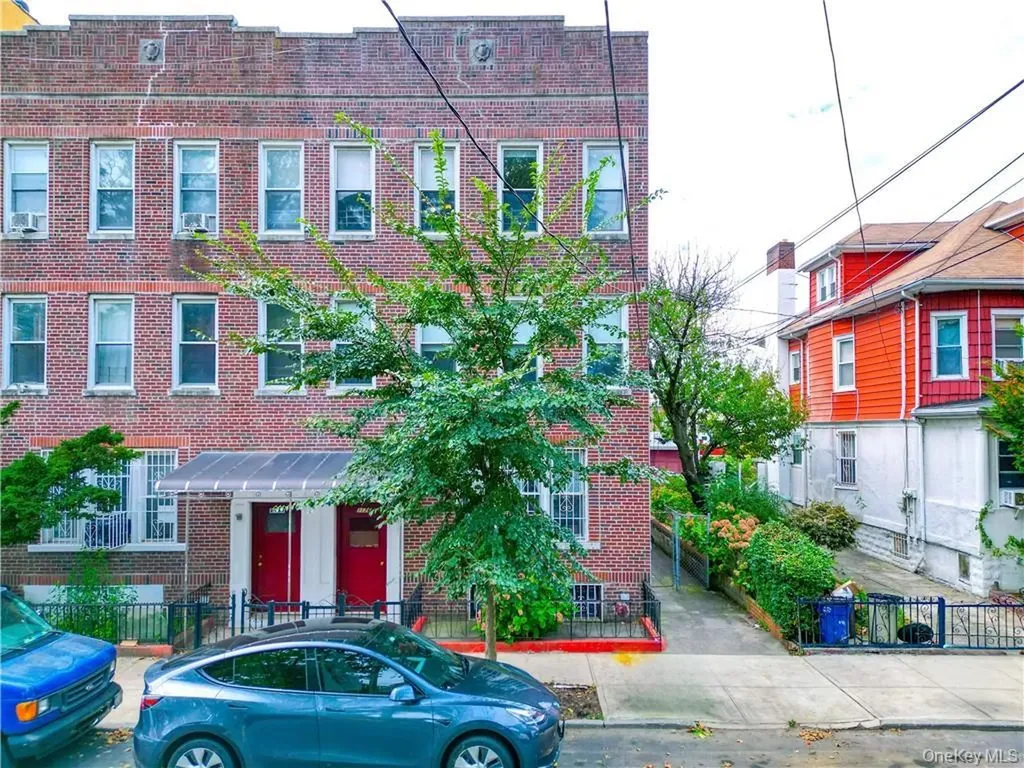 2176 E 13th Street Brooklyn NY 11229