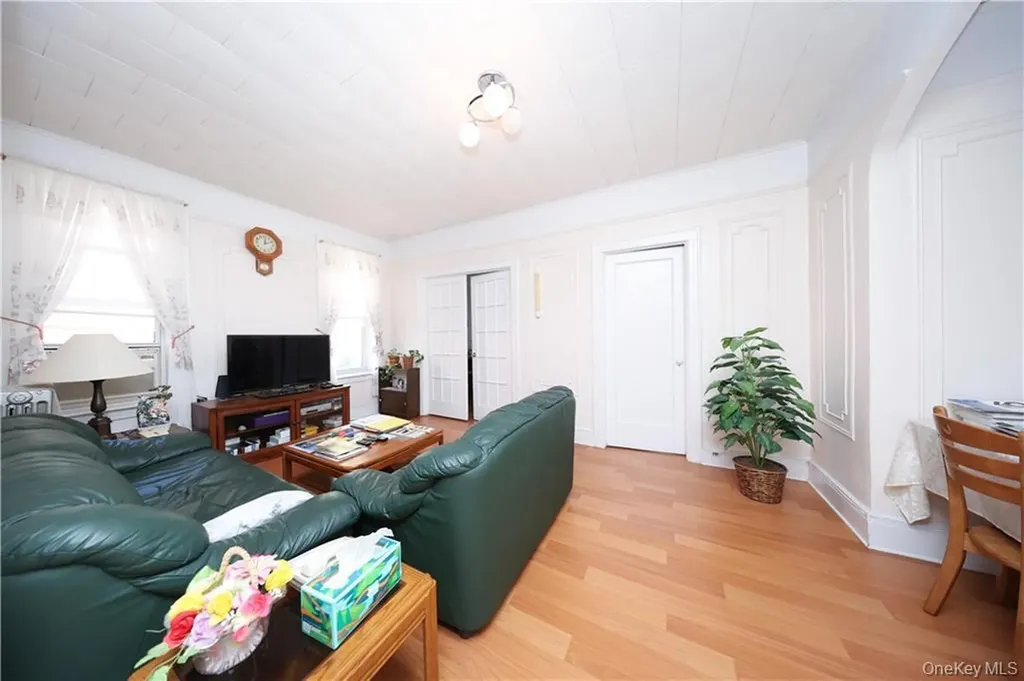 2176 E 13th Street Brooklyn NY 11229