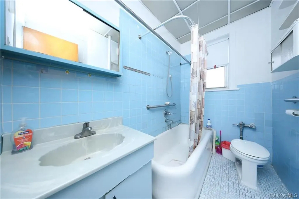 2176 E 13th Street Brooklyn NY 11229