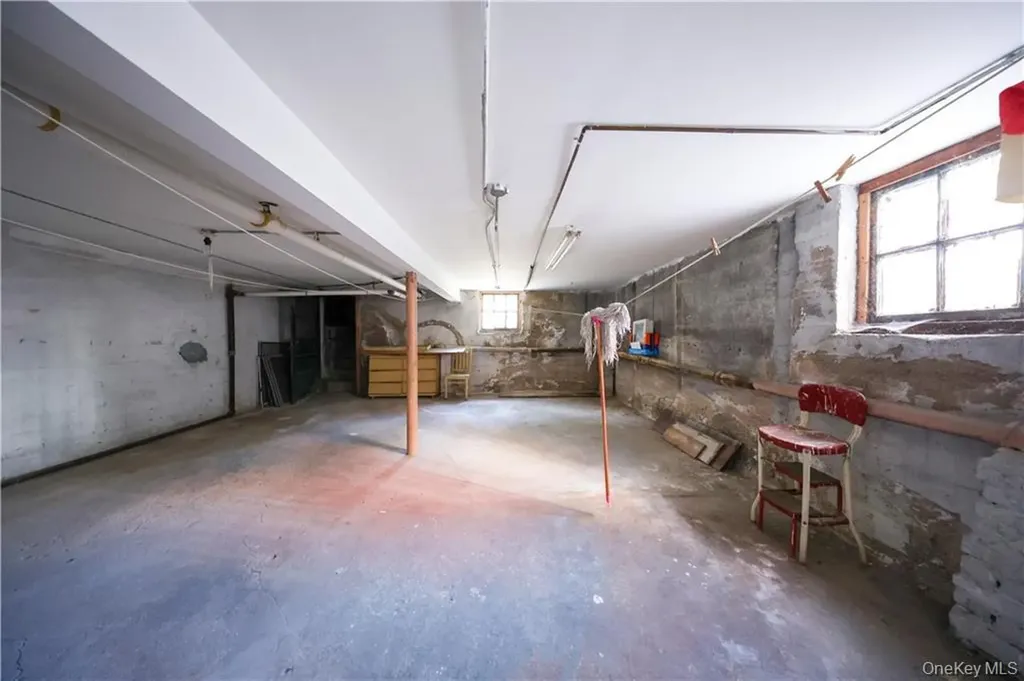 2176 E 13th Street Brooklyn NY 11229