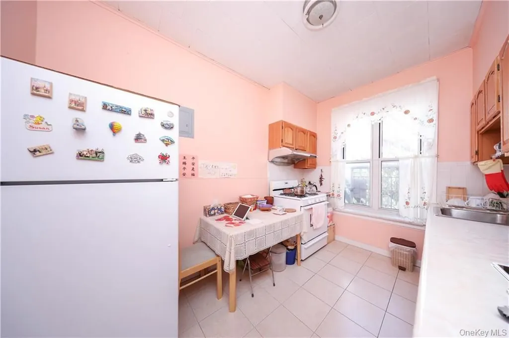 2176 E 13th Street Brooklyn NY 11229