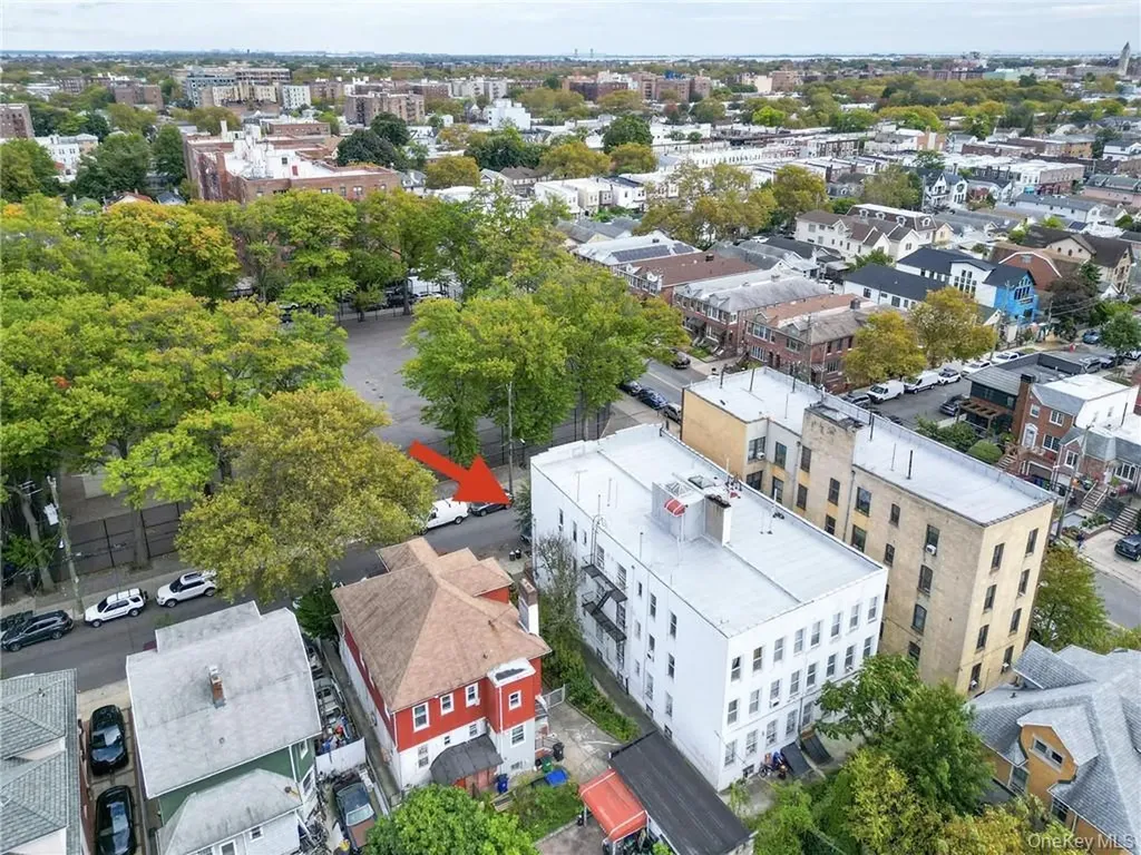 2176 E 13th Street Brooklyn NY 11229