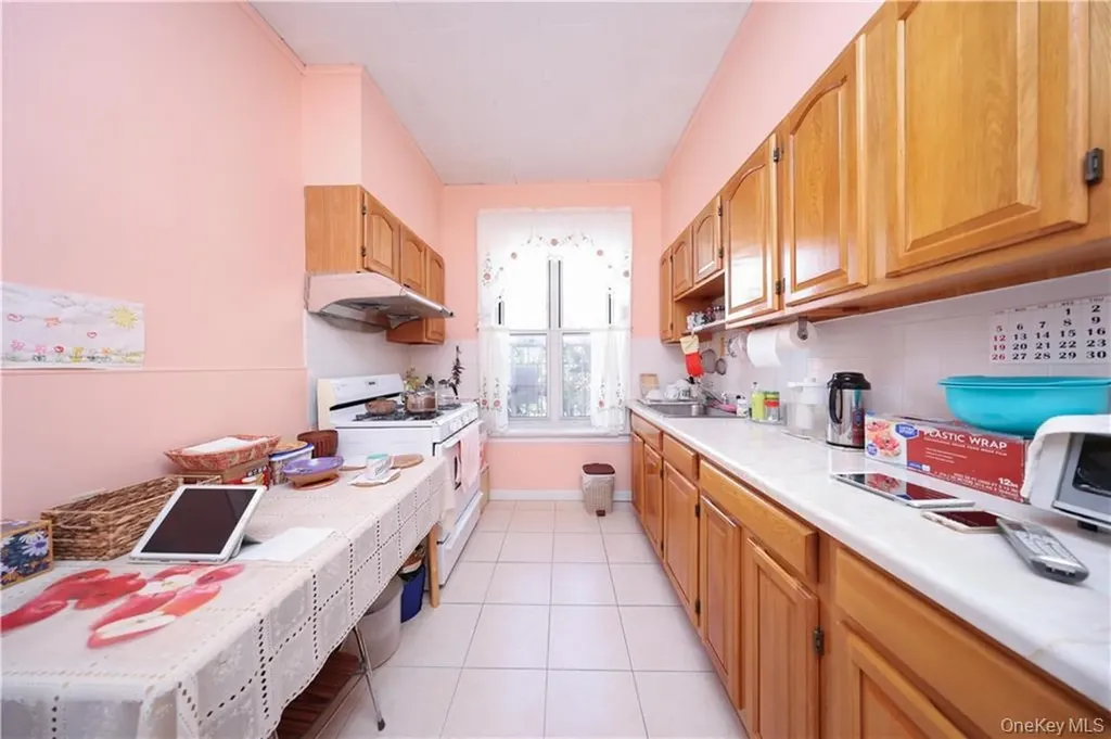 2176 E 13th Street Brooklyn NY 11229