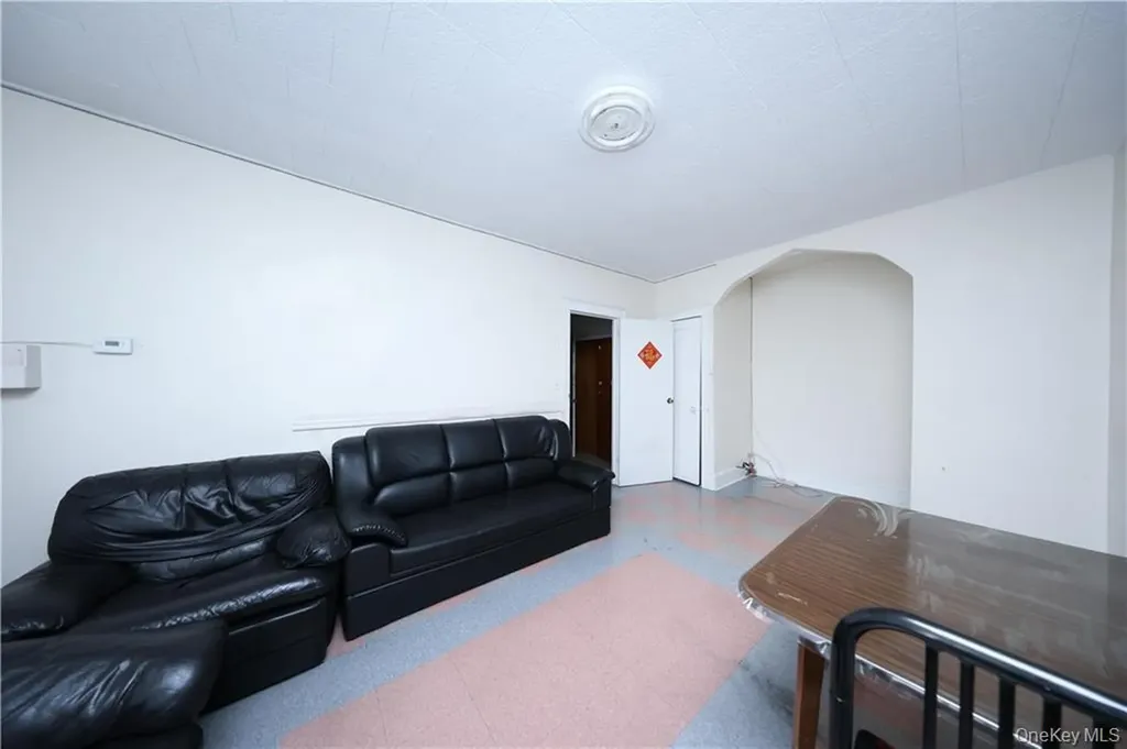 2176 E 13th Street Brooklyn NY 11229