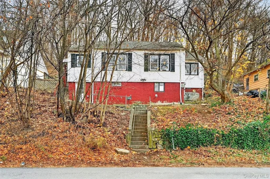 669 N Division Street Peekskill NY 10566