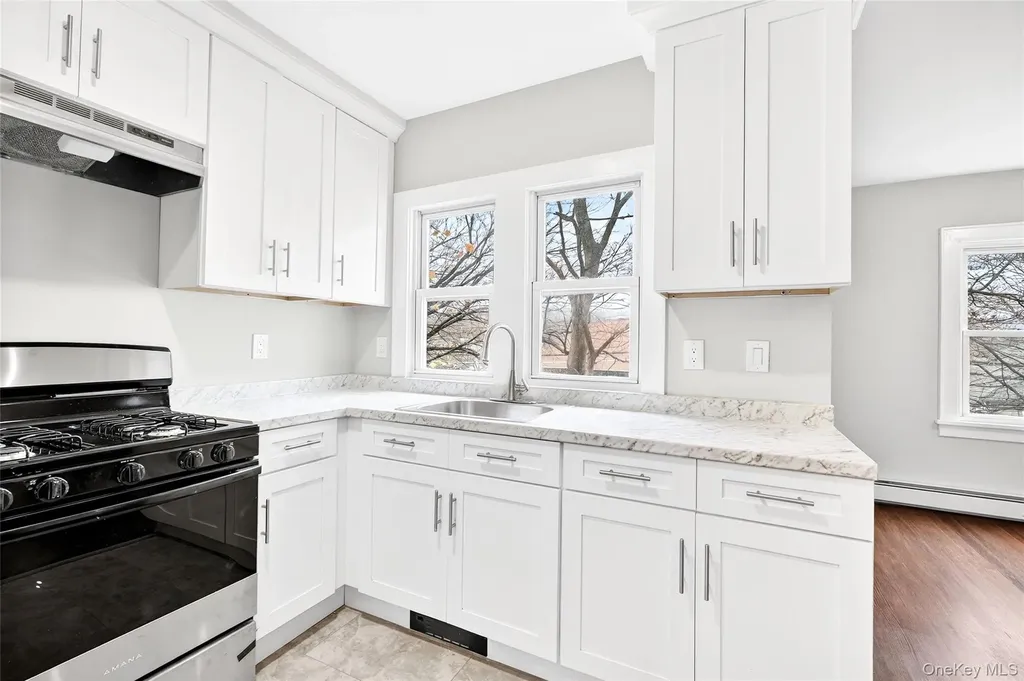 669 N Division Street Peekskill NY 10566