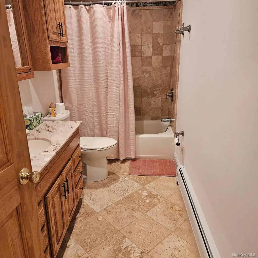 28 Cardinal Drive Poughkeepsie NY 12601