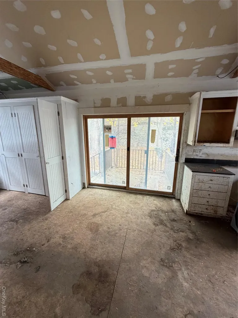 244 Tibbetts Road Yonkers NY 10705