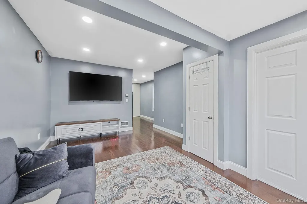 10119 Lefferts Boulevard Richmond Hill NY 11419