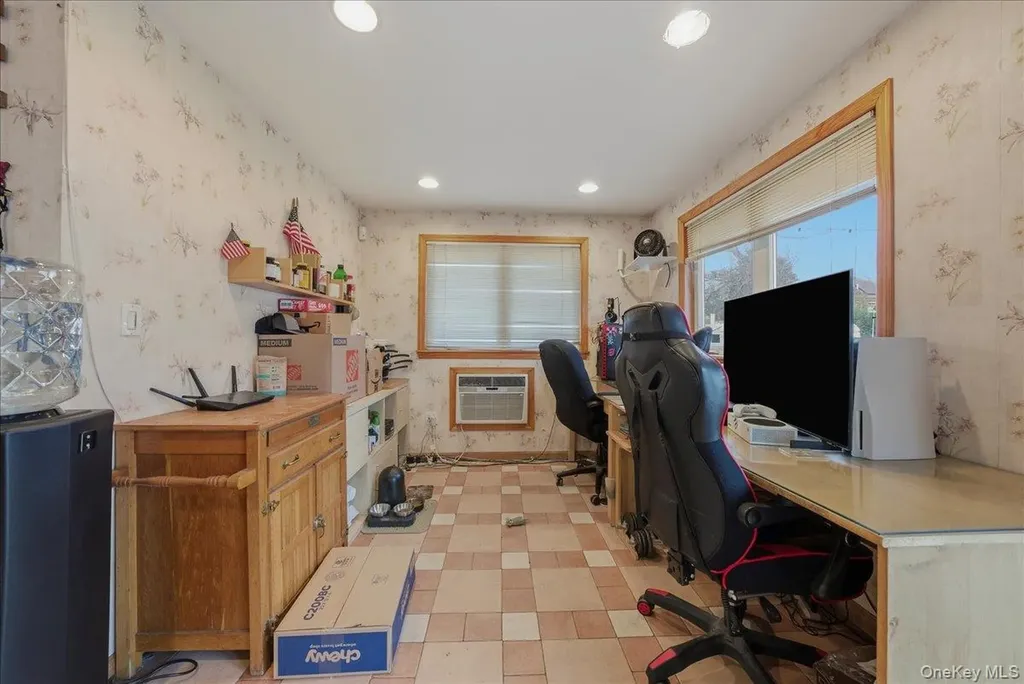 47-23 164th Street Flushing NY 11358