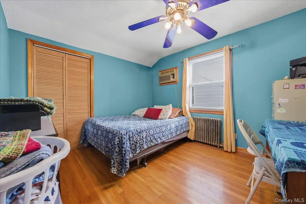 47-23 164th Street Flushing NY 11358
