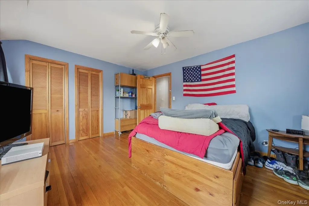 47-23 164th Street Flushing NY 11358