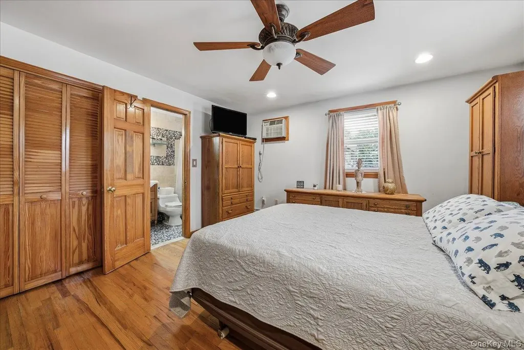 47-23 164th Street Flushing NY 11358