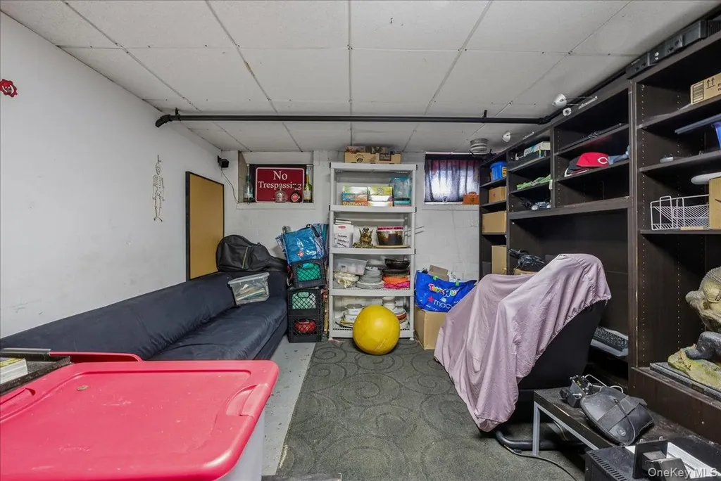 47-23 164th Street Flushing NY 11358