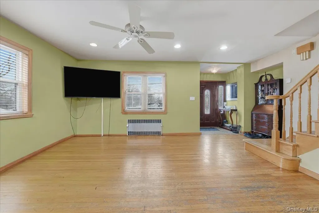 47-23 164th Street Flushing NY 11358
