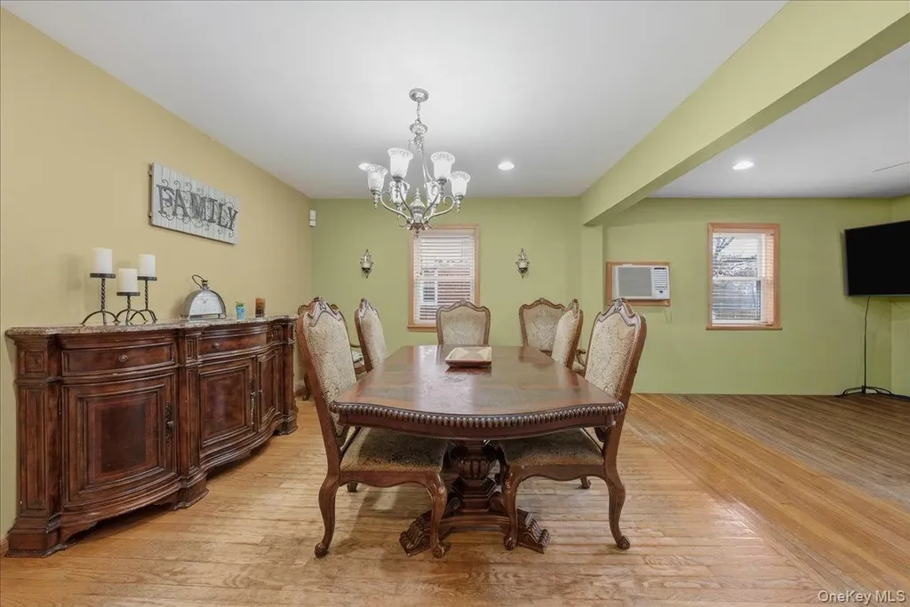 47-23 164th Street Flushing NY 11358