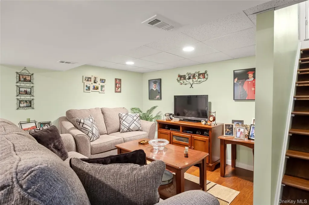 412 Vosenkill Road Athens NY 12015