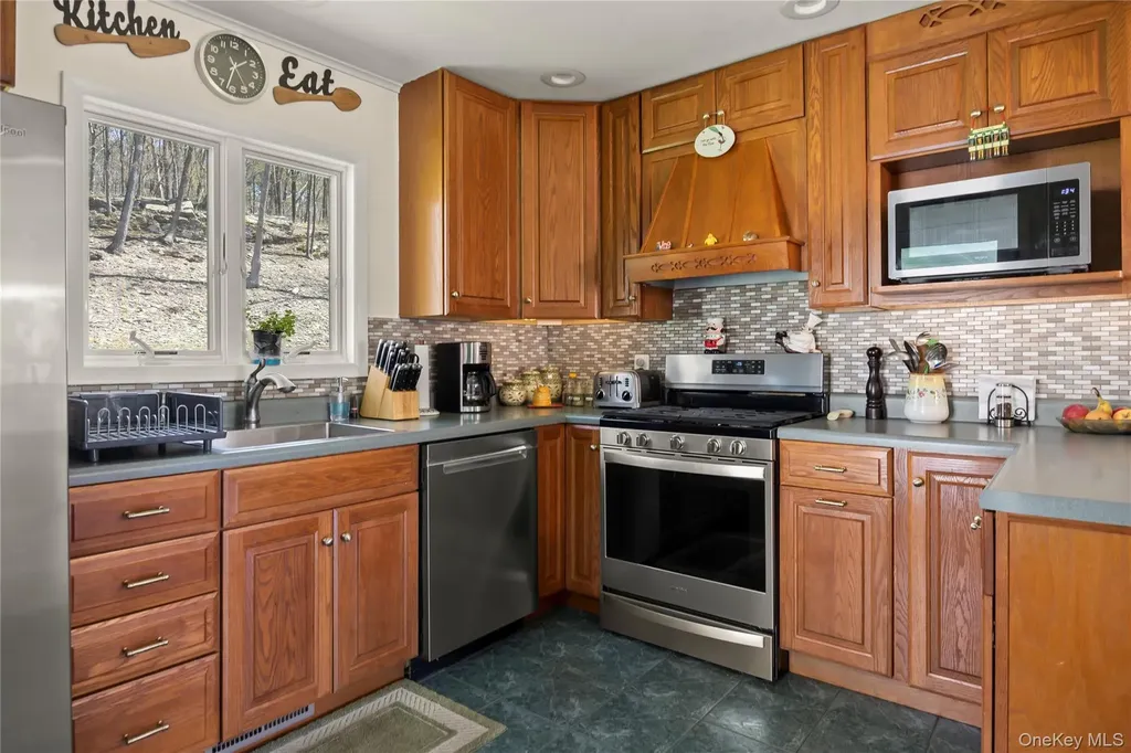 412 Vosenkill Road Athens NY 12015