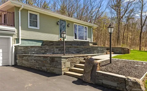 412 Vosenkill Road Athens NY 12015