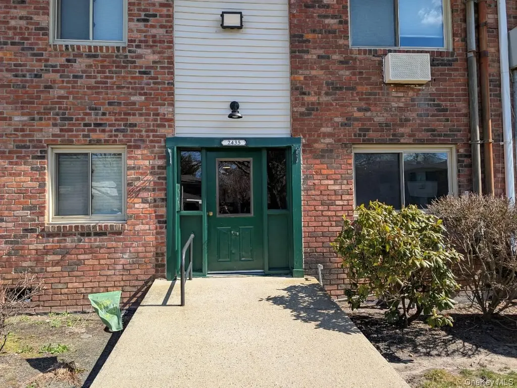 2435 Union Boulevard Islip NY 11751