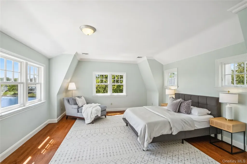 32 Pryer Lane Larchmont NY 10538