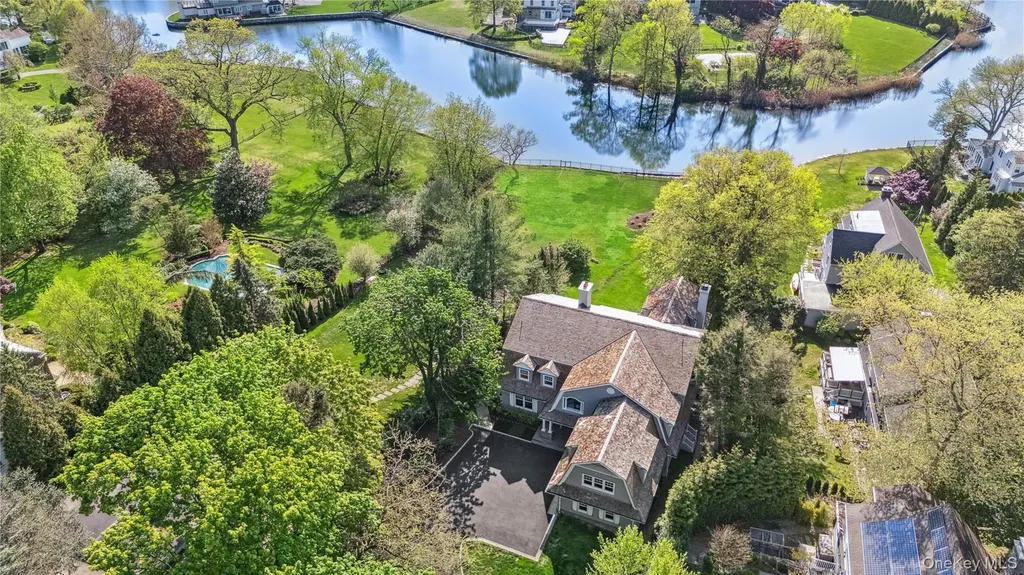 32 Pryer Lane Larchmont NY 10538