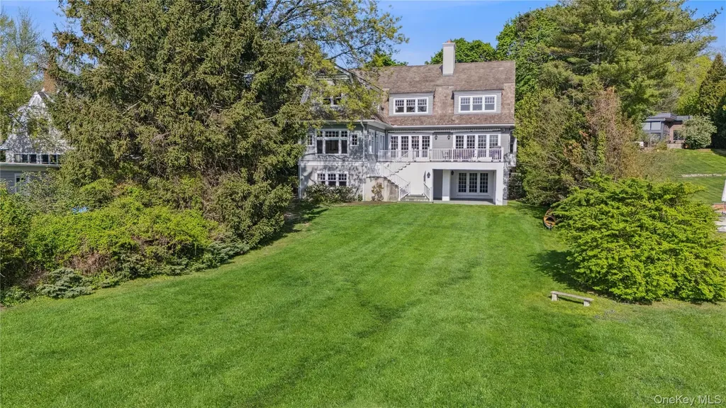 32 Pryer Lane Larchmont NY 10538