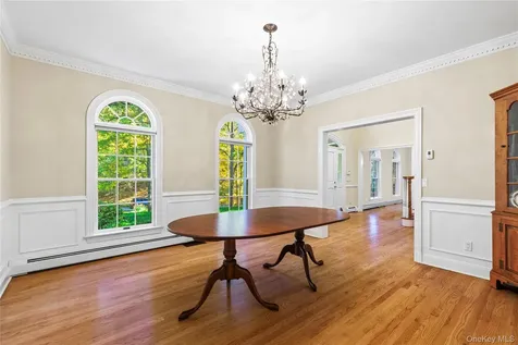 4 Hidden Valley Way Bedford NY 10506