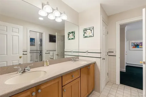 4 Hidden Valley Way Bedford NY 10506