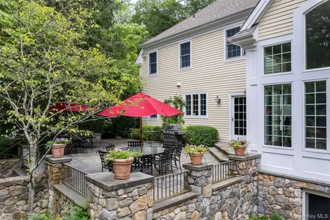 4 Hidden Valley Way Bedford NY 10506