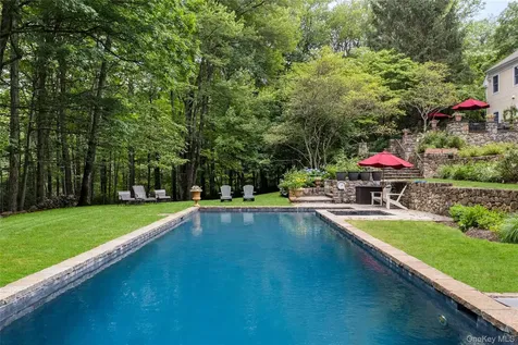 4 Hidden Valley Way Bedford NY 10506