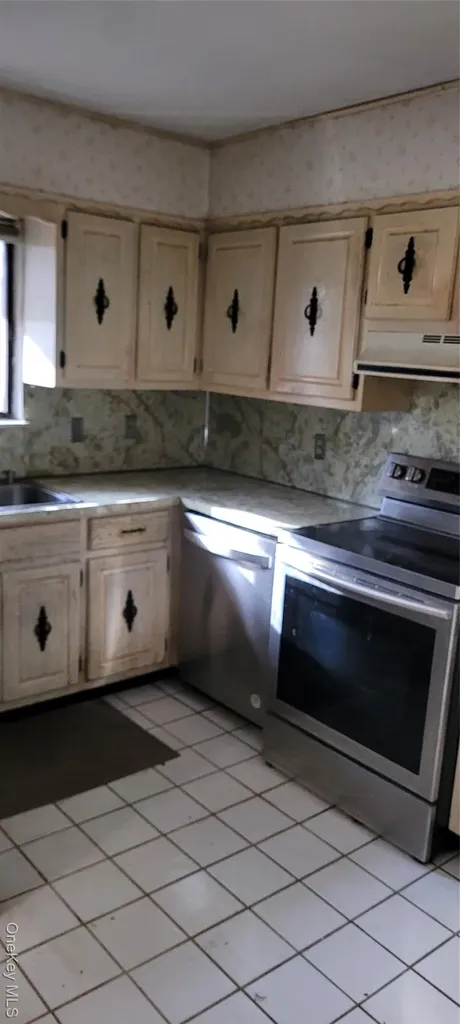 18 Kent Road Wappingers Falls NY 12590