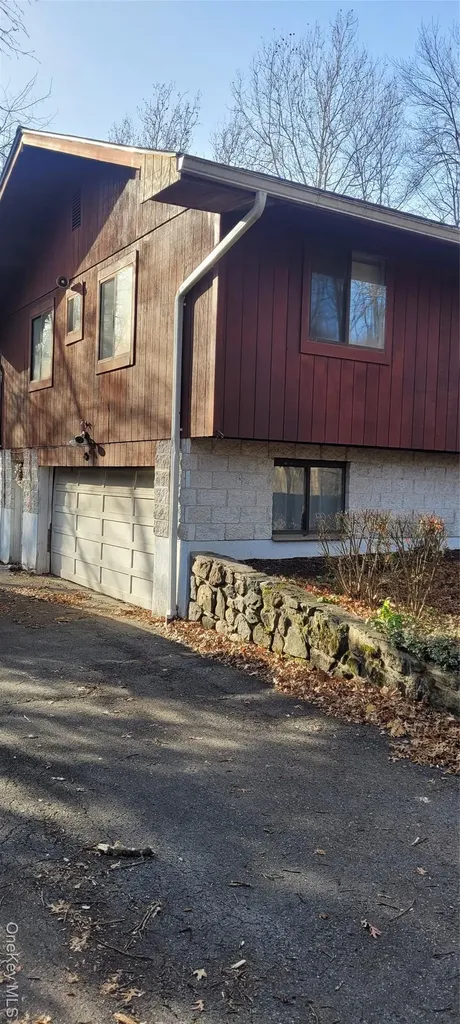 18 Kent Road Wappingers Falls NY 12590