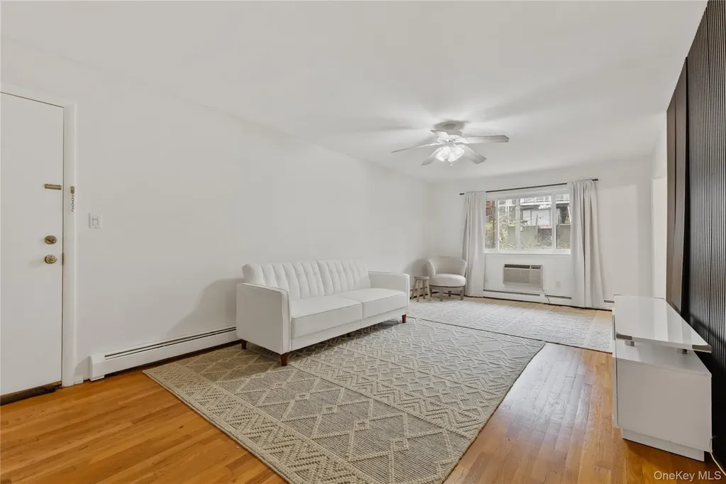 8 N James Street Peekskill NY 10566
