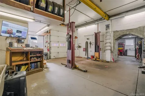 334 Broadway Kingston NY 12401