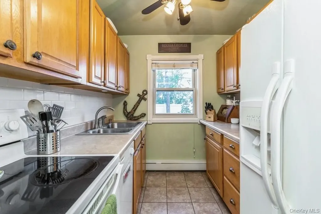 4 Rose Street Oceanside NY 11572