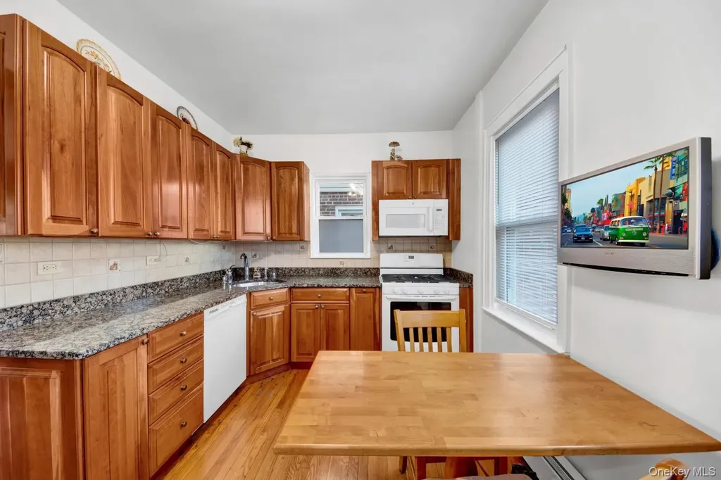 34 King Avenue Yonkers NY 10704